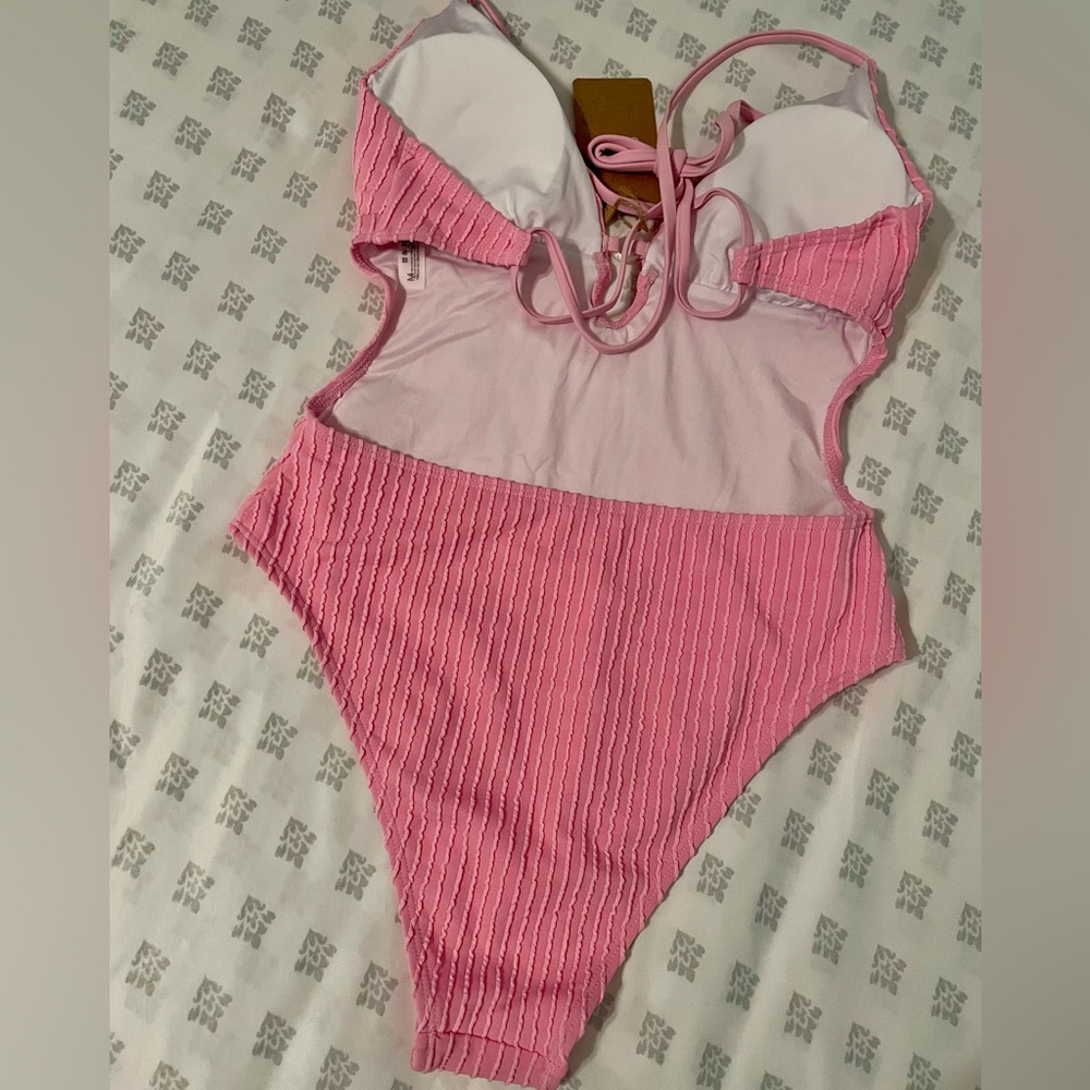 Pink Ribbed One-Piece Swimsuit - Picture 4 of 4